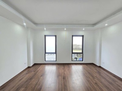 Bán nhà trần khát chân 5 tầng thang máy long lanh hai bà trưng 2