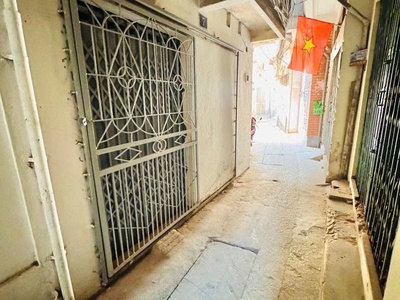 3,2 tỷ bán nhà 4 tầng ngõ thông đường hoàng mai 1