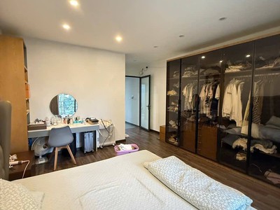 Nhà 4T 51M-mặt phố Lạc Nghiệp-mặt tiền đẹp-vỉa hè rộng-kinh doanh sầm uất-ở ngay 1