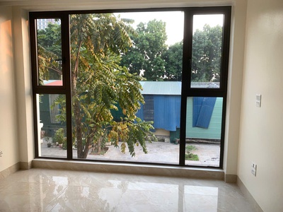 Cho thuê nhà 5 tầng mới xây, mặt phố, quận Long Biên 5