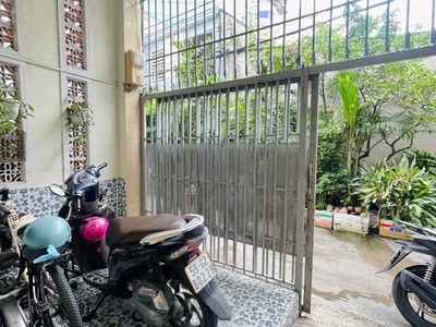 Bán nhà q.12, đường lê thị nho, 54m2, 2 tầng, 3pn, sh, giá 3.4 tỷ. hxh 2