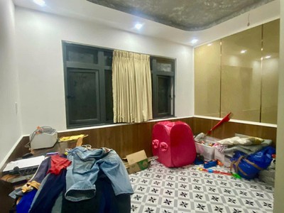 Siêu phẩm nhà 4 tầng sang trọng hxh gần chợ, bến xe buýt hiệp thành, quận 12.. 3