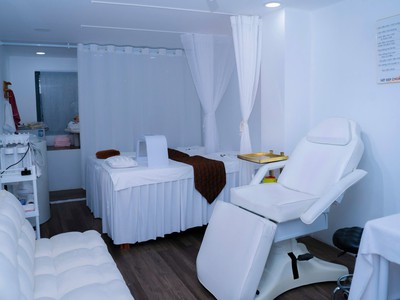 Sang nhượng spa chỉ cần vào làm ngay 3