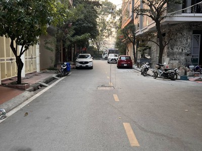 Bán nhà khu đô thị mới đại kim nguyễn cảnh dị -54 5tầng, vỉa hè rộng- giá nhỉnh 21 tỷ 3