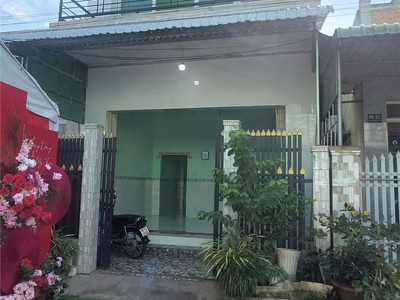 Nhà mặt phố gần công viên sa đéc, 90m2, 4pn, giá 1.75 tỷ, sổ hồng. 0