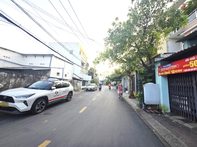 Ngộp bank bán gấp mặt tiền kd sầm uất 68m2 4x17m chỉ 7,2 tỷ gần đình phong phú tăng nhơn phú b 2