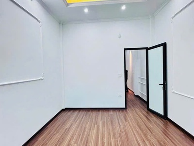 Bán nhà xuân la 48m, 4 tầng, oto đỗ cửa  mặt tiền kinh doanh 2