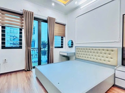 Bán nhà xuân la 48m, 4 tầng, oto đỗ cửa  mặt tiền kinh doanh 1