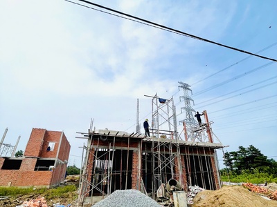 Nhà đang xây dựng tiến độ nhanh bàn giao cuối năm 2025 0