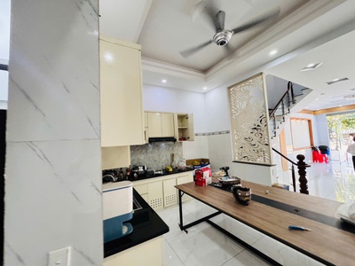 Nhà mặt tiền vincom dĩ an   đường 20m-75m  giá 7 tỷ   93.3tr/m 3