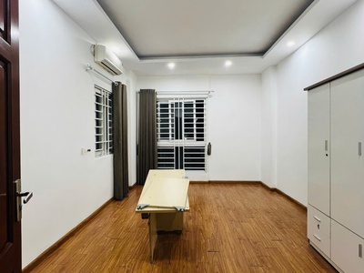 Cho thuê nhà riêng Ngõ 59 Phạm Văn Đồng, 30m x 5 tầng, nhà mới, ở kết hợp kinh doanh 2