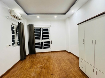 Cho thuê nhà riêng Ngõ 59 Phạm Văn Đồng, 30m x 5 tầng, nhà mới, ở kết hợp kinh doanh 4