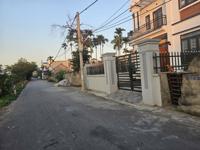 Cần bán lô đất mặt đường Lương Khê, Tràng Cát 92,5m2 giá 32tr/m2 2