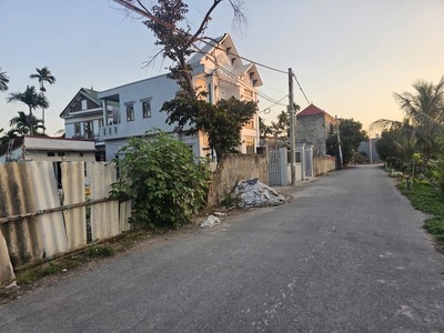 Cần bán lô đất mặt đường Lương Khê, Tràng Cát 92,5m2 giá 32tr/m2 1