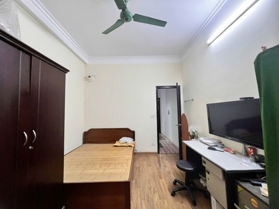 Chính chủ bán nhà số 6/175 Thịnh quang Đống Đa 50m2 4 tầng 4 ngủ nhỉnh 13 tỷ. 7