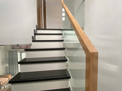 Chính chủ cần bán căn nhà xây kiên cố 1 trệt 1 lầu mới 100 cách mặt tiền đường TL10 chỉ 30m, Phường 9