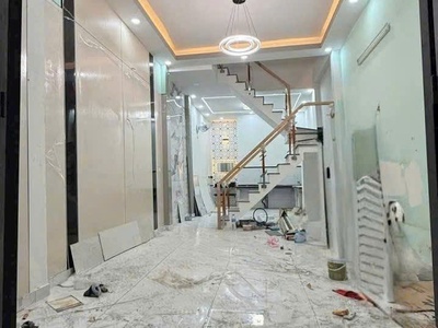 Nhà mới cực đẹp và sang trọng 1 lầu 4mx12m nguyễn văn quá đông hưng thuận q12 1