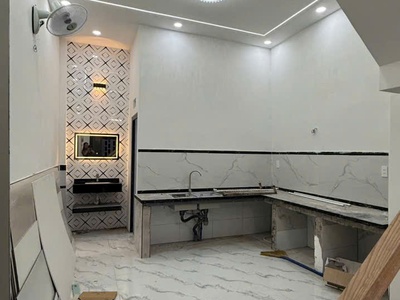 Nhà mới cực đẹp và sang trọng 1 lầu 4mx12m nguyễn văn quá đông hưng thuận q12 3