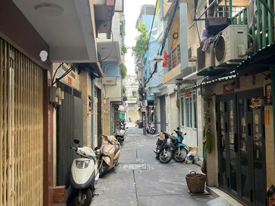 Chỉ 6.49 Tỷ Sở Hữu Ngay Nhà Gần Chợ Thiếc, Hẻm Trần Quý Quận 11 2