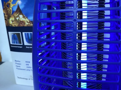 Đèn diệt côn trùng sử dụng gia đình SNS-6W 0