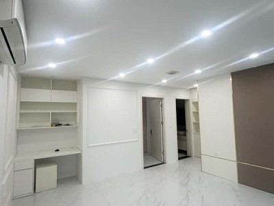 Bán nhà cách hồ Phương Mai 20m 65m2 7T thang máy MT rộng Ngõ thông ô tô Kinh doanh đỉnh 2x tỷ 3