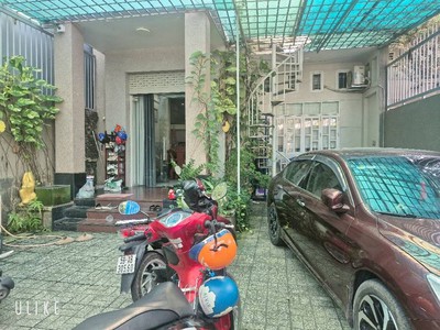 Chủ định cư mỹ bán gấp   nhà 2 tầng đẹp, xe hơi ngủ trong nhà   gần võ văn ngân   chỉ 17 tỷ 1