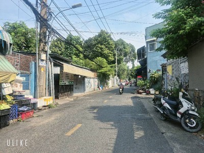 Chủ định cư mỹ bán gấp   nhà 2 tầng đẹp, xe hơi ngủ trong nhà   gần võ văn ngân   chỉ 17 tỷ 4