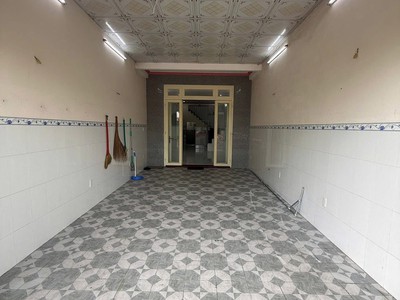 Thanh lý nhà 1 trệt 1 lầu , 3 phòng trọ , gần chợ phú lạc bình chánh tphcm 0