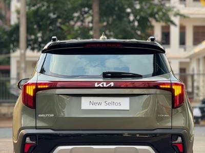 Kia New Seltos 2025 ngập tràn ưu đãi giảm giá cuối năm 3