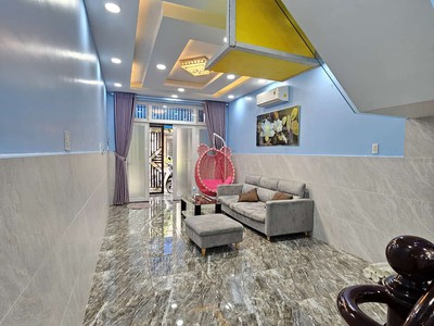 Nhà 2 tầng 47m2, sát bên ngã tư nguyễn ảnh thủ và tô ký. chủ xây tâm huyết, trung mỹ tây, quận 12. 1