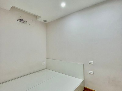 Chỉ 4,x tỷ sở hữu chcc 2pn 1wc trung tâm cầu giấy - toà mới bàn giao,nội thất sẵn 46.1m2. 3