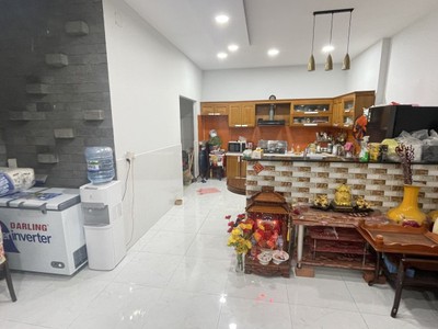 Bán nhà hiệp bình chánh, đường số 9, thủ đức, tp hcm. dt 5x18m, 3 tầng, 3pn, sh, 8.7 tỷ. 3