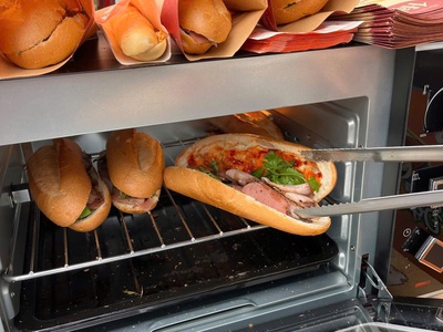 Chính chủ cần sang nhượng tiệm bánh mì que hội an 2