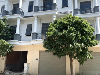 Bán nhà 1 trệt 2 lầu cách chợ tân hiệp 1,4km - giá 2 tỷ 0