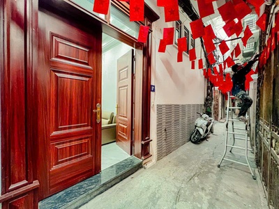 Bán siêu phẩm siêu đẹp đống đa - 6 tầng phun - 8 phòng - ở cho thuê quá đỉnh - cách ô tô 20m - 0