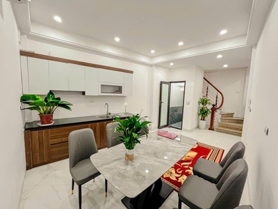 Bán siêu phẩm siêu đẹp đống đa - 6 tầng phun - 8 phòng - ở cho thuê quá đỉnh - cách ô tô 20m - 1