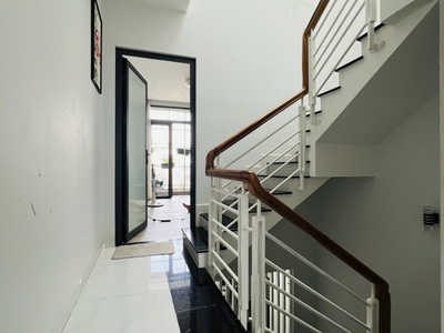 Bán nhà chính chủ - bình thạnh - ngay ngã tư hàng xanh - 4 tầng - 7pn lớn - kẹt tiền - bán 8.5 tỷ - 0