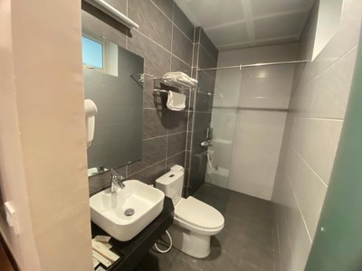 Bán Biệt Thự Mỹ Đình. 140m - 10m.Mặt Tiên. Doah Thu 180tr/Tháng. 4