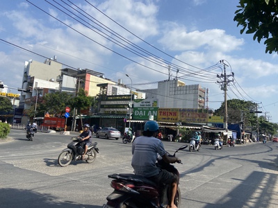 Bán Nhà Mặt Tiền Đường Bình Long Quận Tân Phú: DT:6x27m.Giá 19,8 tỷ 0