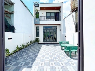Một căn nhà trệt lửng mới 100 tại phường tân triều, đồng nai đang được chào bán với mức giá 1 tỷ 0