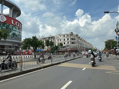 Sốc nhà mtkd ngang 4.2m kd đỉnh 48m2 nguyễn văn lượng view lotte mart chỉ 10 tỷ. 1