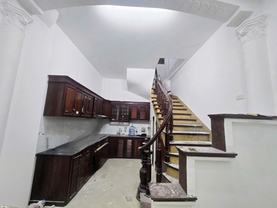 Bán nhà vị trí đẹp - khu lõi - hàng siêu hiếm - phải thật nhanh tay - ngọc lâm, long biên 4