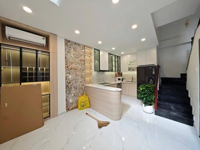 Nhà đường nguyễn đình chiểu phường 4 quận 3 cũ. 3