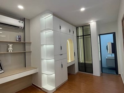 Nhà đường nguyễn đình chiểu phường 4 quận 3 cũ. 4