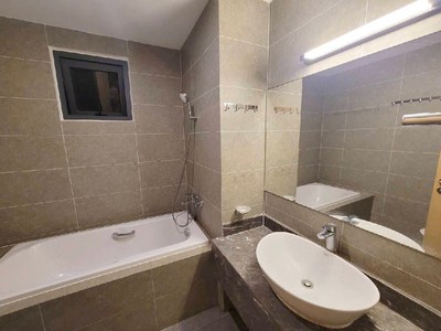 Trung tâm cầu giấy - khu vip- tầng trung view thoáng  - đi bộ công viên cầu giấy 97 m2. 4