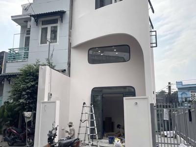 Siêu ngon  nhà 3 tầng mặt tiền, đường 6m bình chiểu   60m , gần trường   chợ   chỉ 4.6 tỷ 0