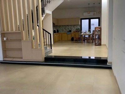 Cho nhà mặt tiền vcn phước hải   nam nha trang. 0