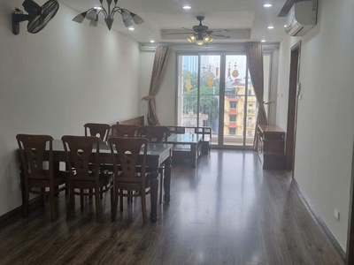 Cho thuê căn góc tầng 3 129 trương định 90m , 3 ngủ, 2 wc, 13 triệu 0