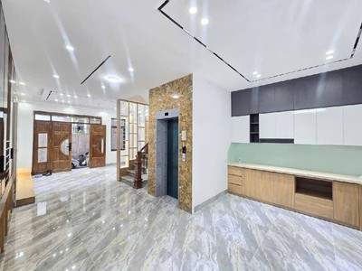  bán nhà trần khát chân   60m    5 tầng   thang máy 0