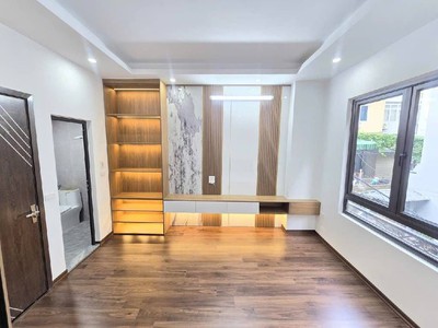  bán nhà trần khát chân   60m    5 tầng   thang máy 1